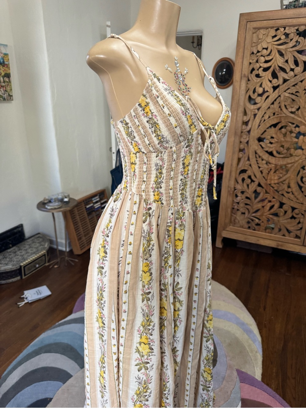 Floral Smocked Bodice Spaghetti-Strap Maxi Dress in Beige and Yellow size M - Picture 5 of 11